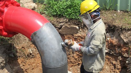 Vortex staff wrapping a pipe